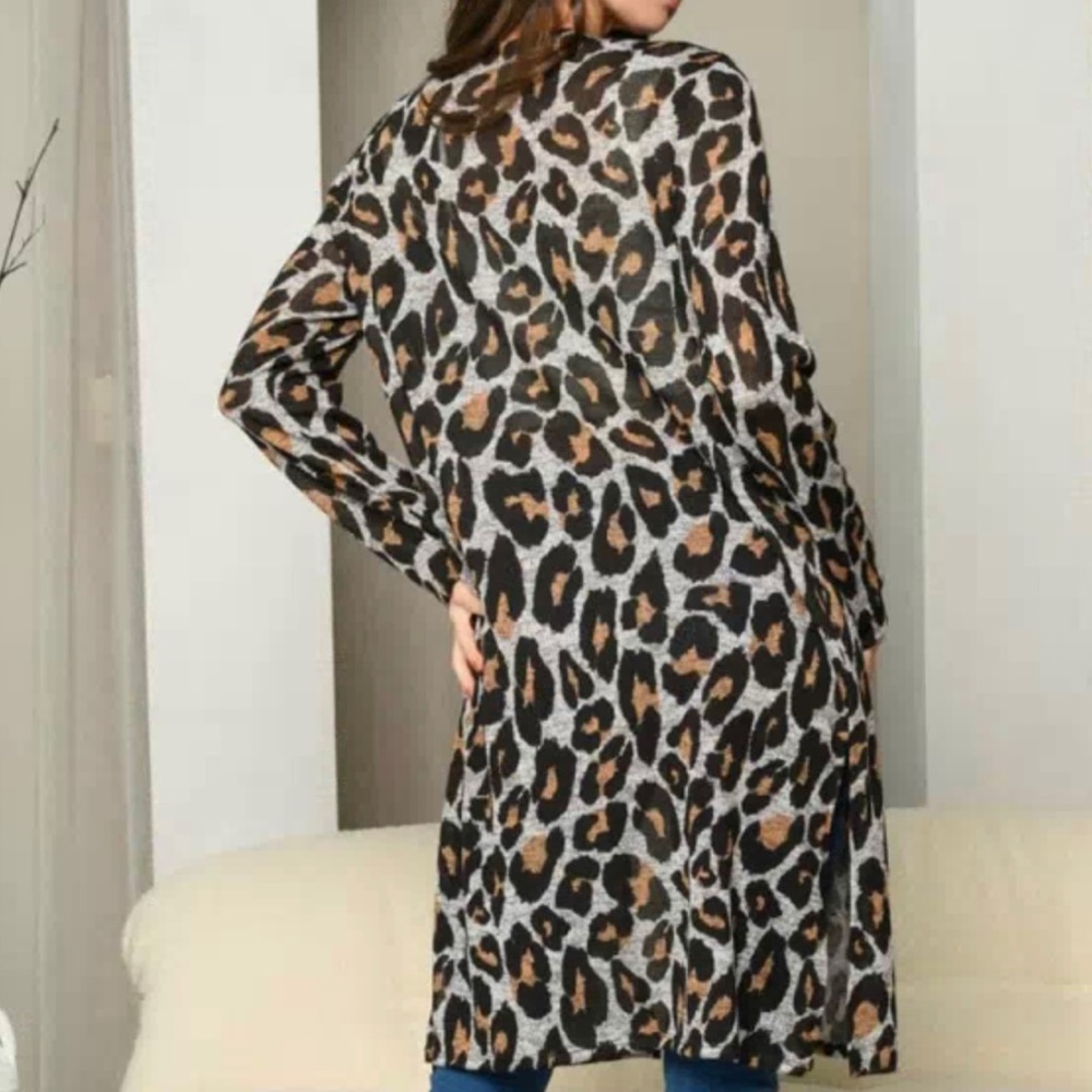 #50 Leopard Cardigan - Picture 2 of 5